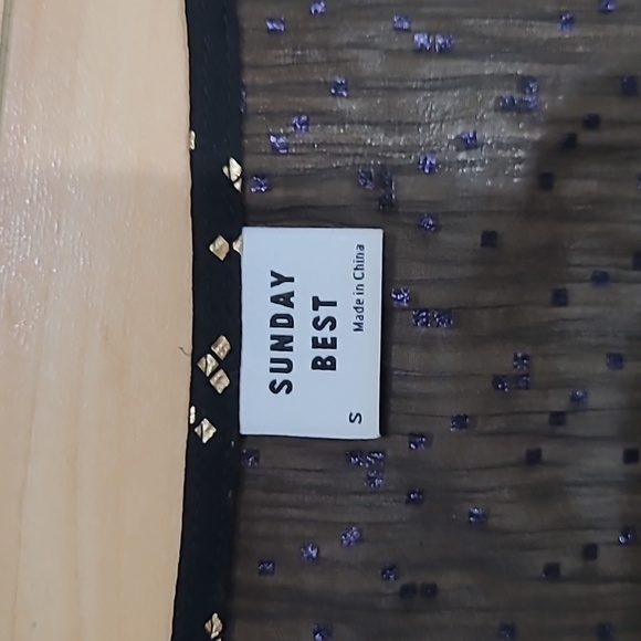 Sunday Best women's small sheer top - Picture 2 of 5